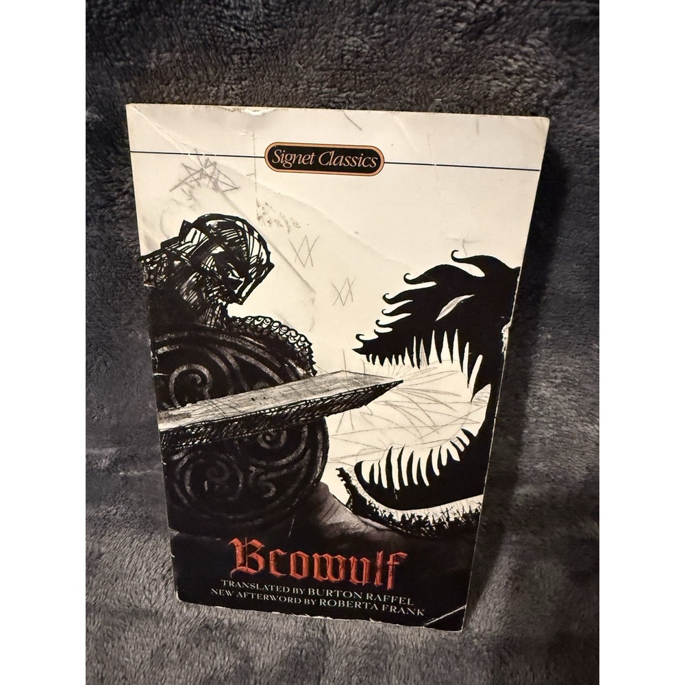 Beowulf (Signet Classics) - Mass Market Paperback By Anonymous Good Condition
